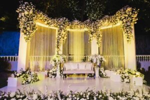 Read more about the article Top Ideas for Decorating Your Wedding Reception Stage